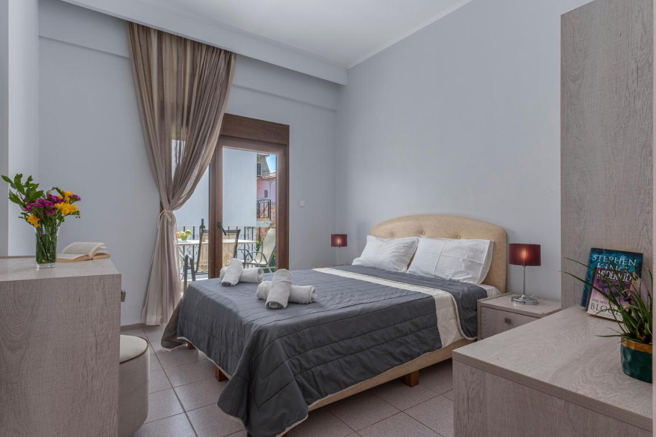 פפקוהורי Adonis Hotel מראה חיצוני תמונה